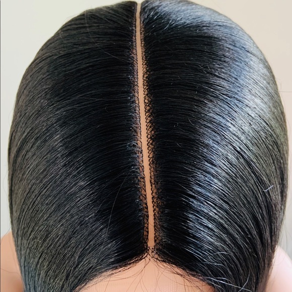 A Long Gorgeous 32” Lace Front 32” Wig that is Ideal  for 2 French Braids 🙌 - Picture 3 of 16